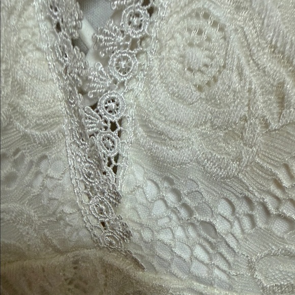 Belle Journee White Lace Spaghetti
Strap Dress Small. - Picture 5 of 6